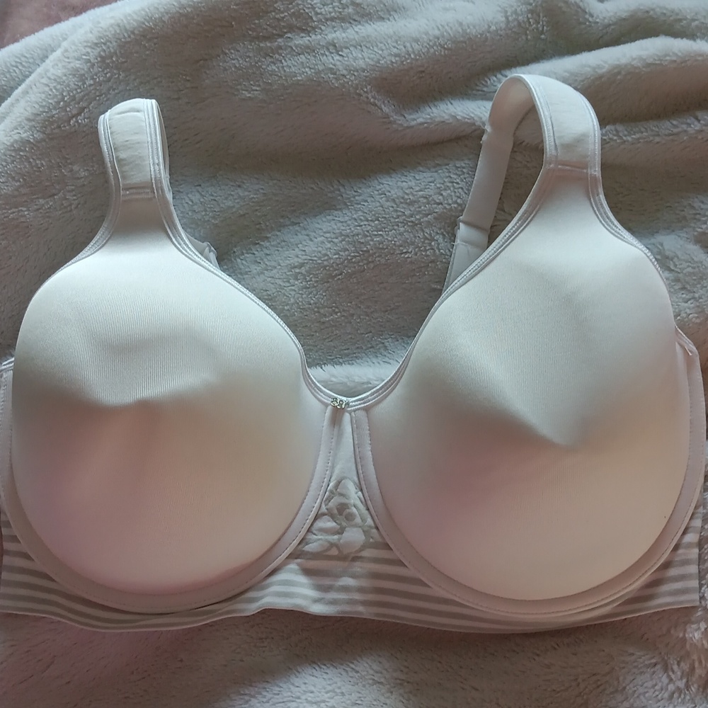NWOT Breezies QVC white bra